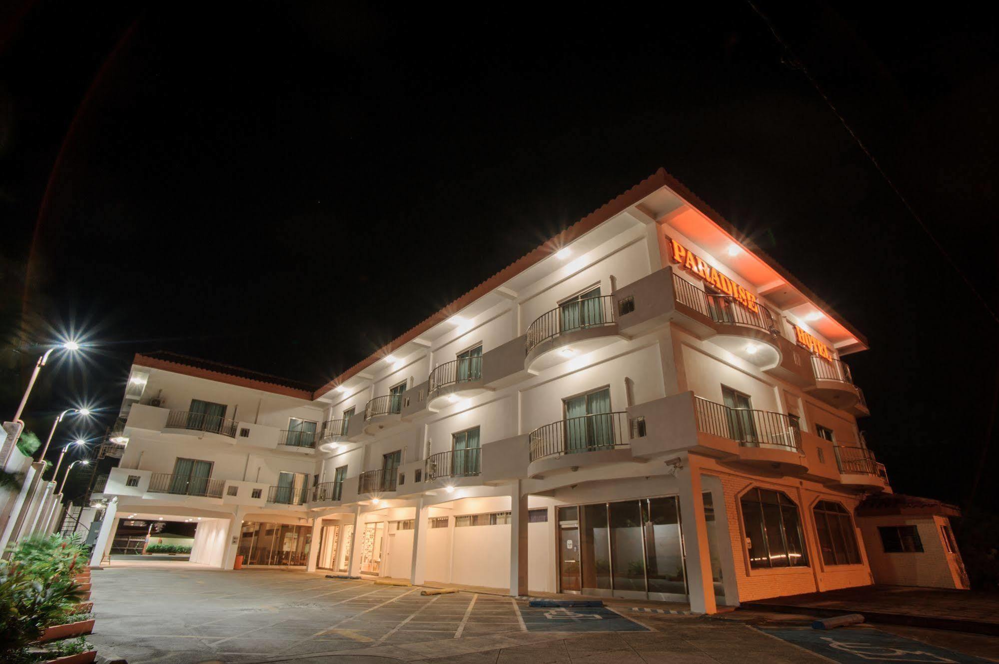 Paradise Hotel Saipan Esterno foto